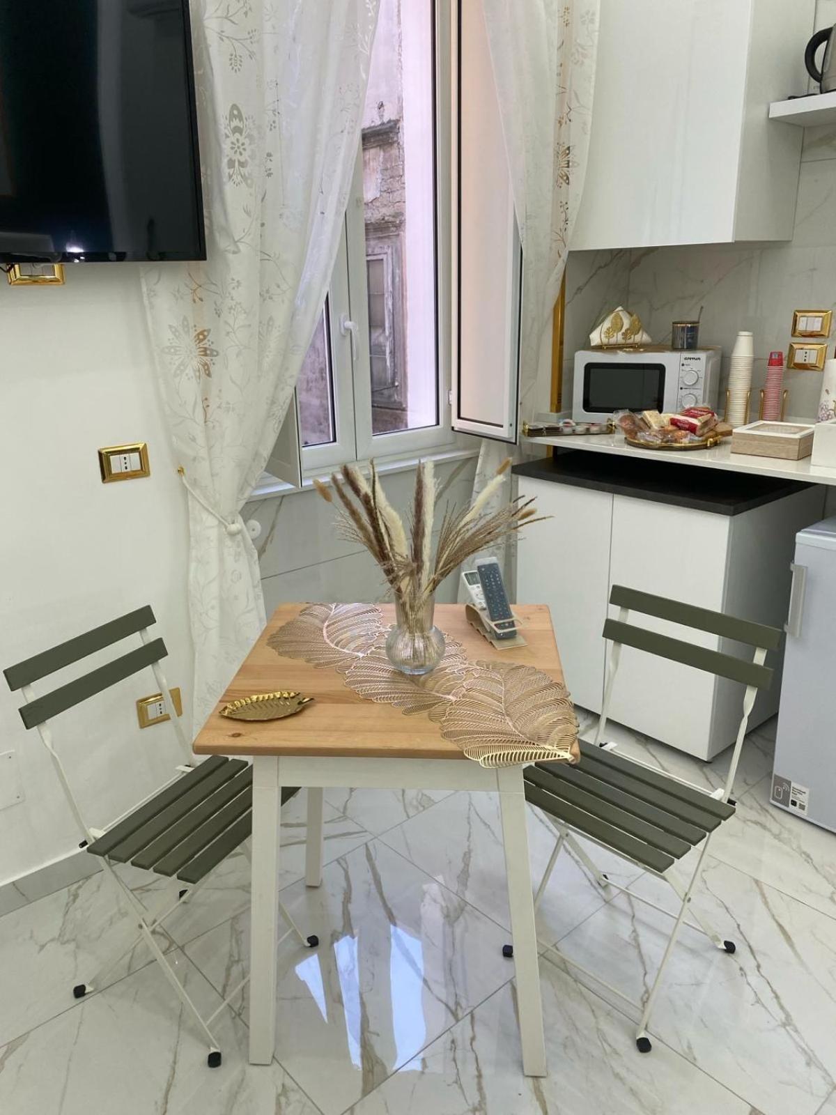 דירות נאפולי Regina House מראה חיצוני תמונה